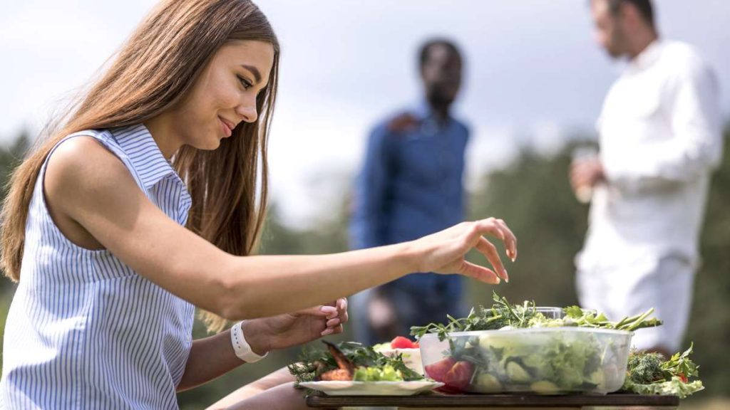 Why do we feel less hungry in hot weather?